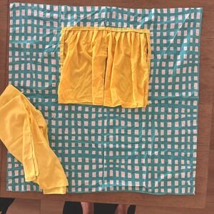 Lovevery Storyteller Puppet Theater Fort REPLACEMENT Parts 1 Curtain & 1 Yellow